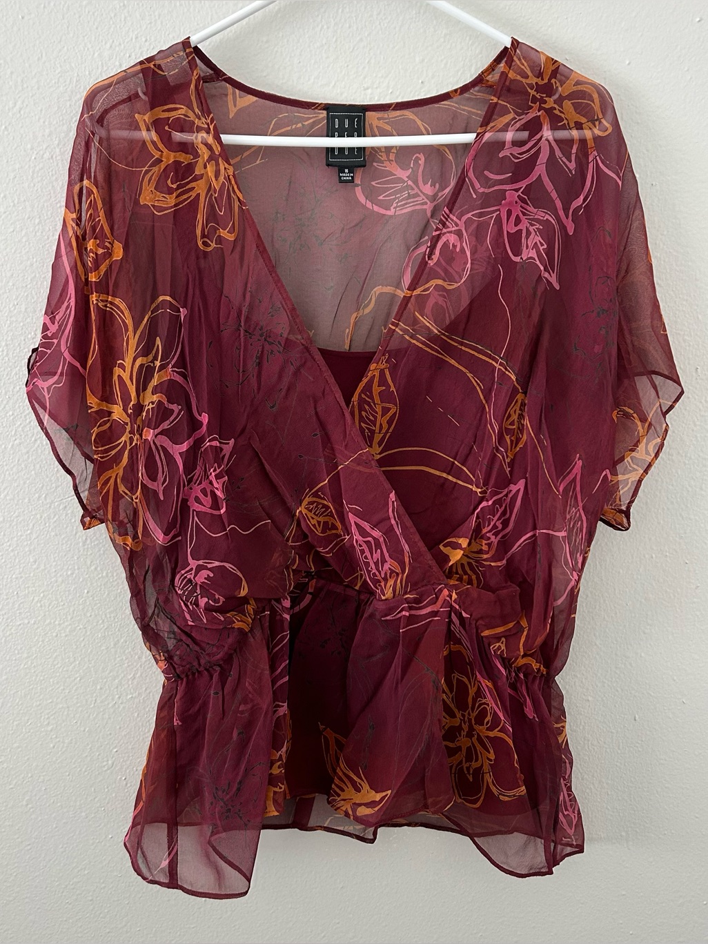 Due Per Due 100% Silk Chiffon Faux Wrap Blouse Top Women’s 16 Red Floral Layered